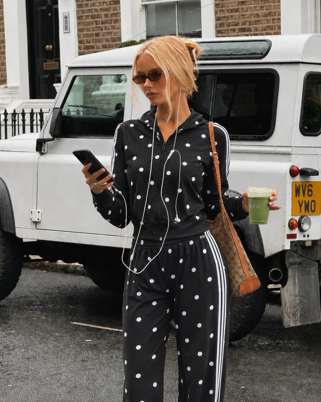 Conj. Polka Black