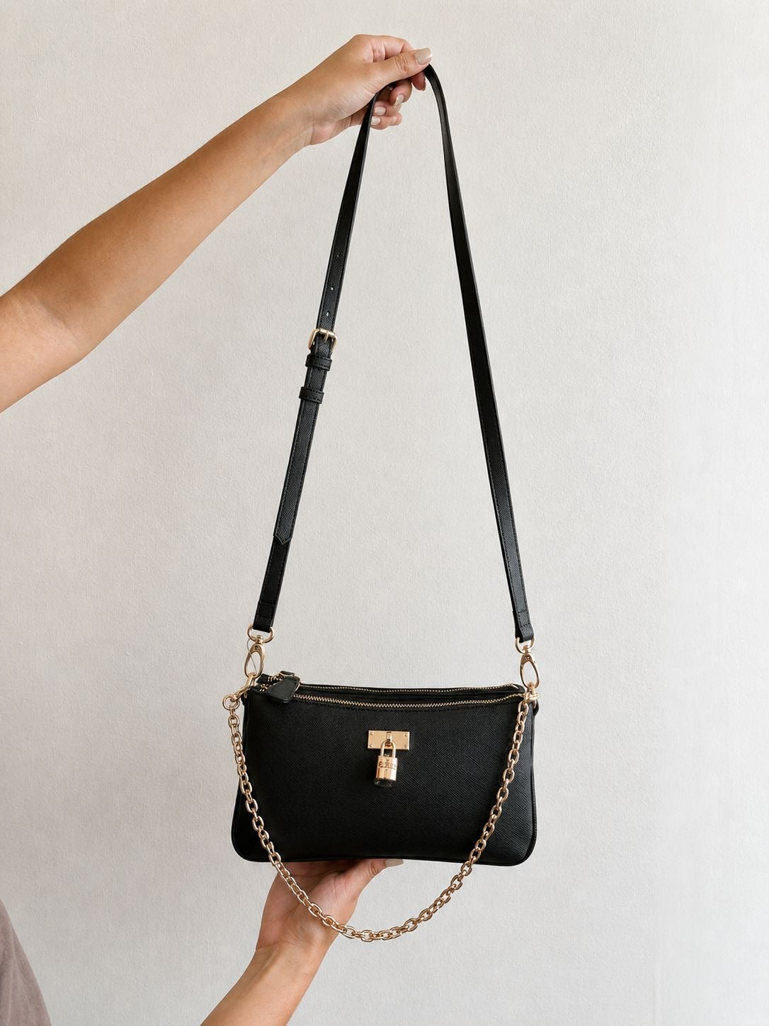 BGuess Negra Crossbody