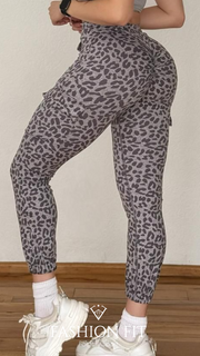 Jogger cat gray